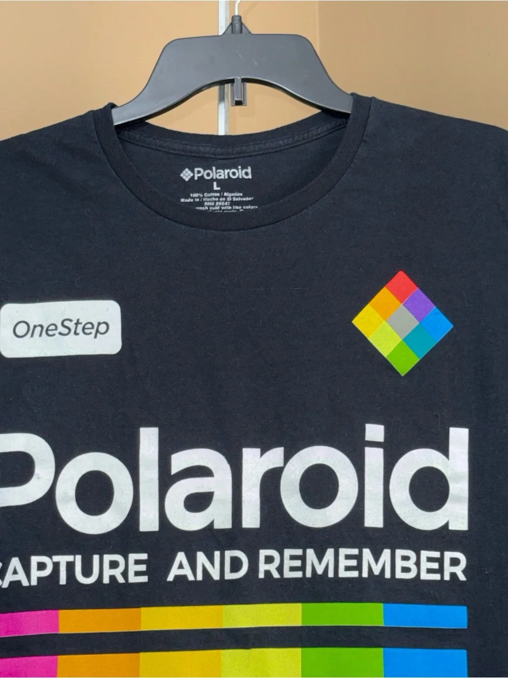 POLAROID ‘Capture and Remember’ Black Tee. Size Large.